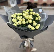 Букет Белые кустовые розы Солинеро в Набережных Челнах